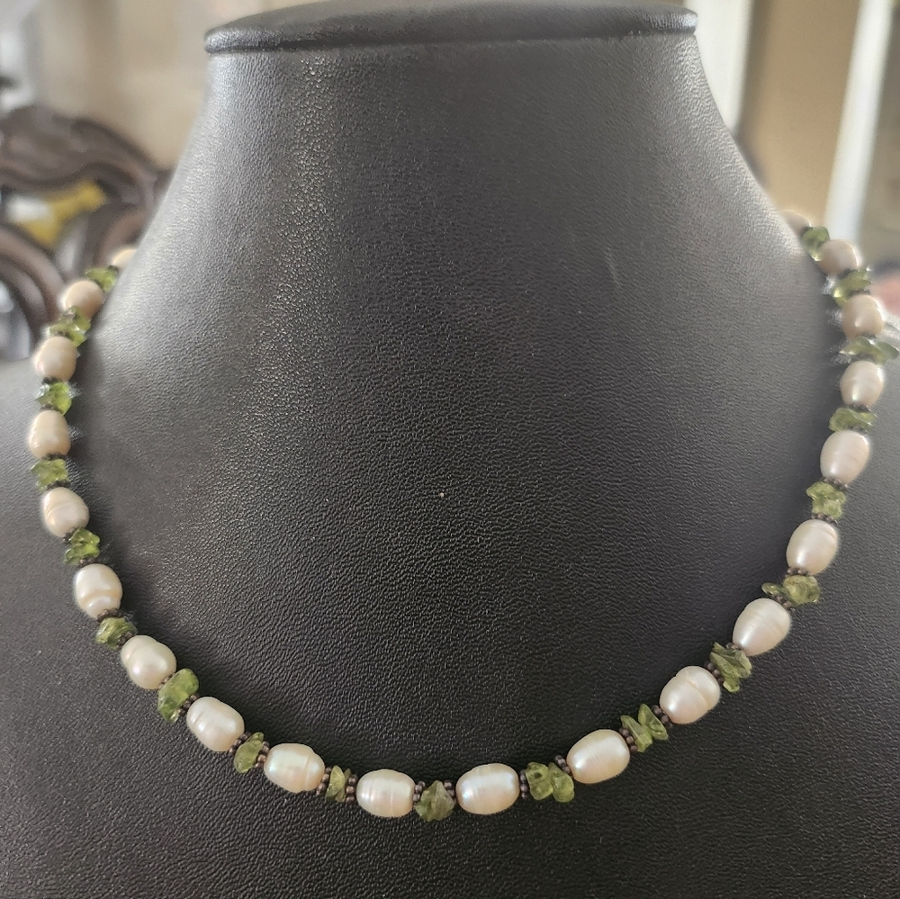 925 Sterling Silver pearl necklace